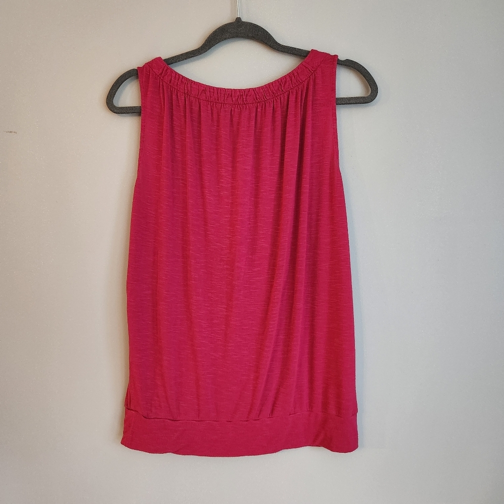 2 Loft Outlet Sleeveless Tops - Picture 2 of 10